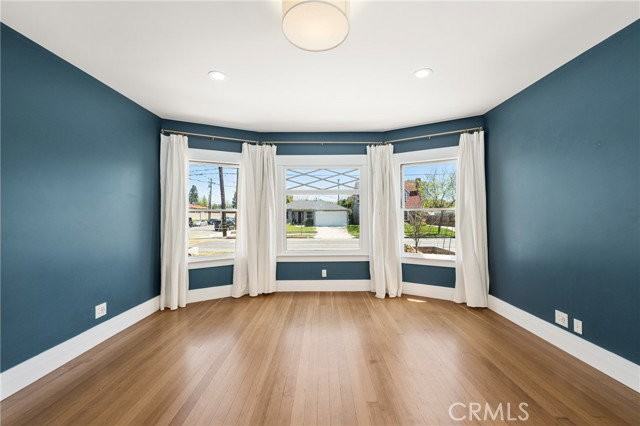 390 N Cambridge St - Photo 6 of 8