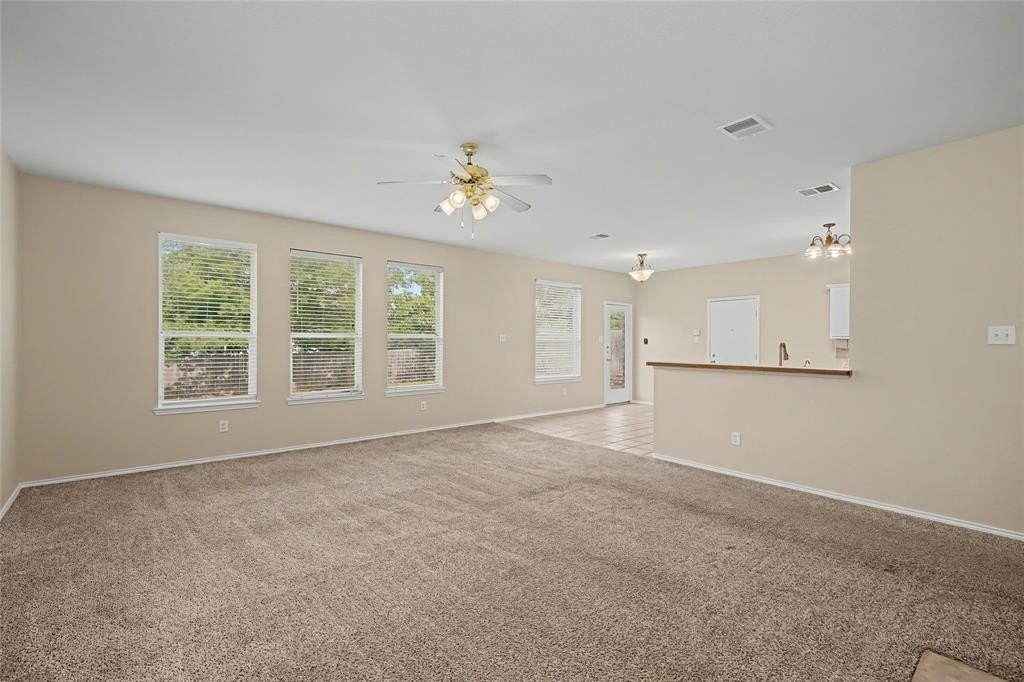 8401 Tribute Ln - Photo 7 of 31