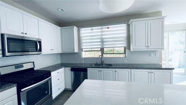 140 Parkwood - Photo 5 of 8