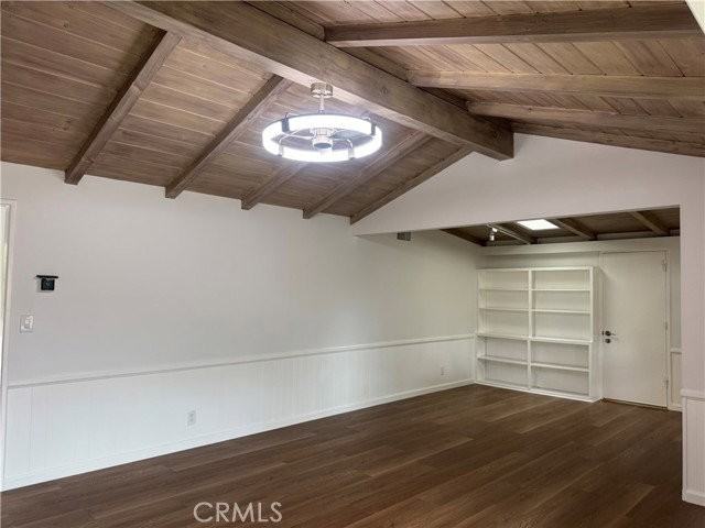 1602 W Mells Ln - Photo 4 of 8