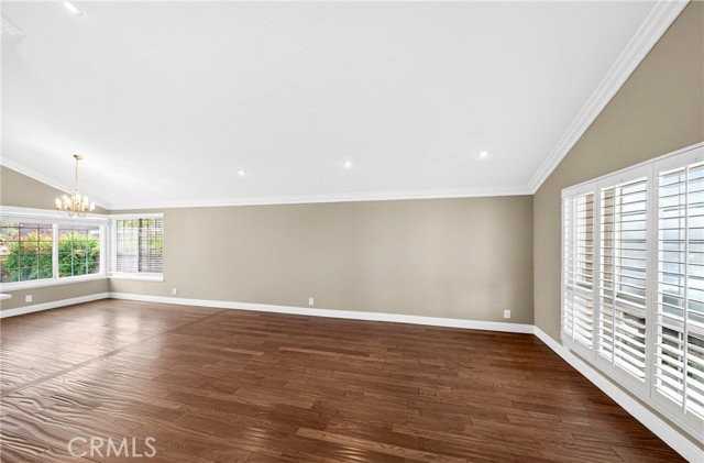 1519 Camden Pl - Photo 4 of 8