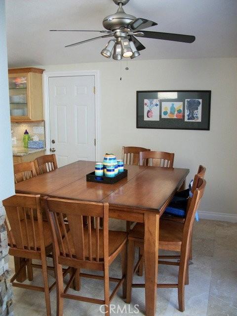 302 Princeton Dr - Photo 2 of 8