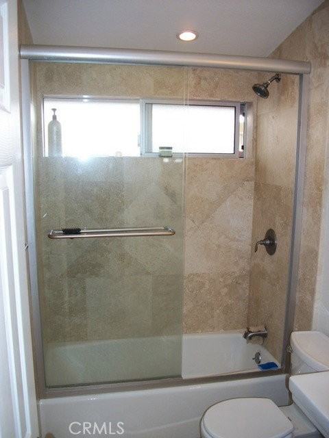 302 Princeton Dr - Photo 4 of 8