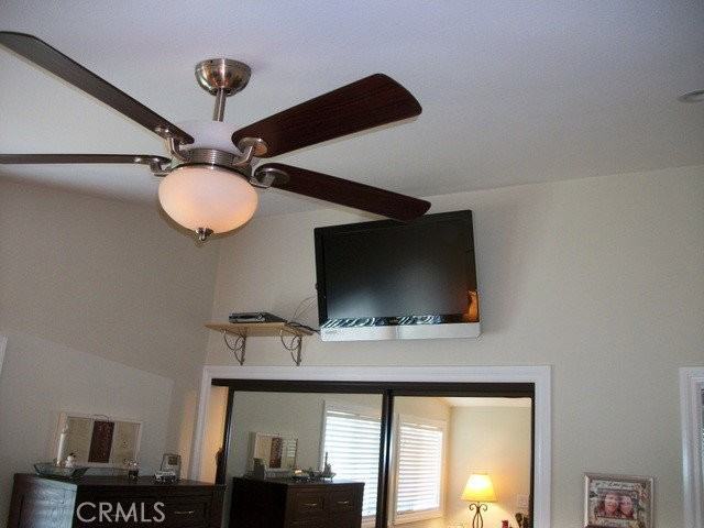 302 Princeton Dr - Photo 6 of 8