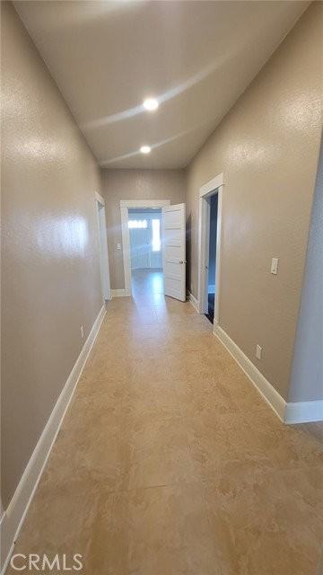 500 W 3rd St - Photo 3 of 6