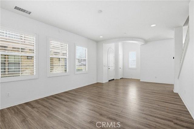 1866 Harvest Cir - Photo 3 of 8