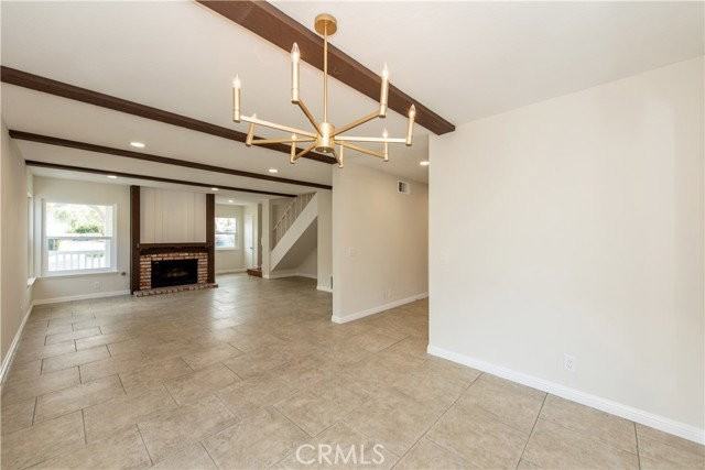 6 Carlina - Photo 2 of 8