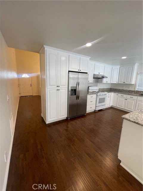 11665 Mindanao St - Photo 4 of 8