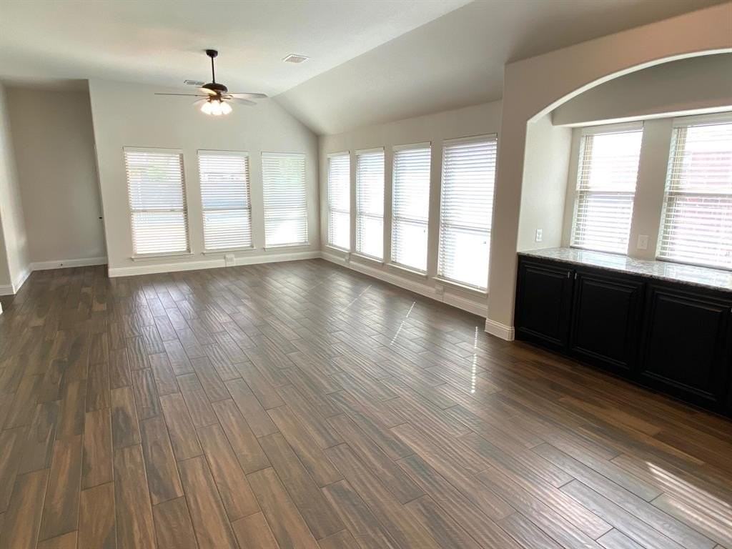 1612 Emma Pearl Ln - Photo 7 of 30