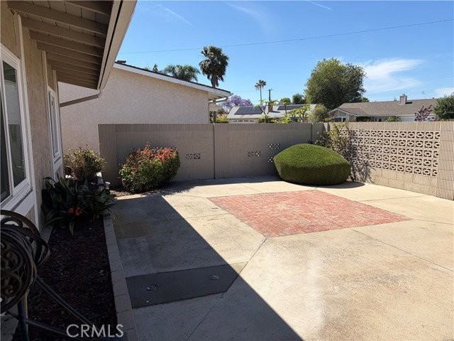 7622 Don Dr - Photo 2 of 8