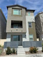 featured image of 913 E 2nd St