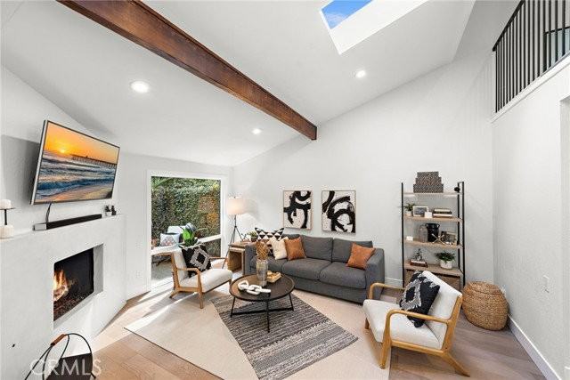 12628 Newport Ave - Photo 2 of 8