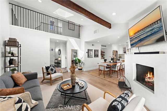 12628 Newport Ave - Photo 5 of 8