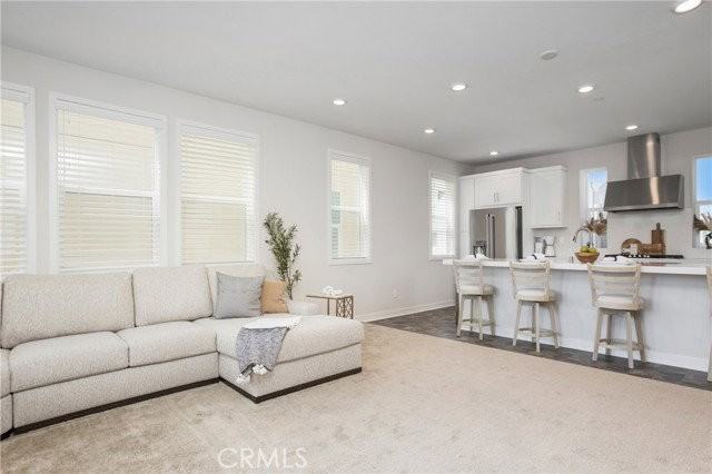 116 Stetson Way - Photo 4 of 8