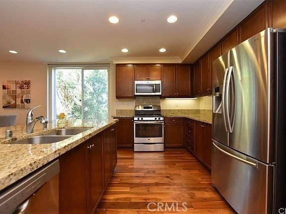 533 Rockefeller - Photo 3 of 8