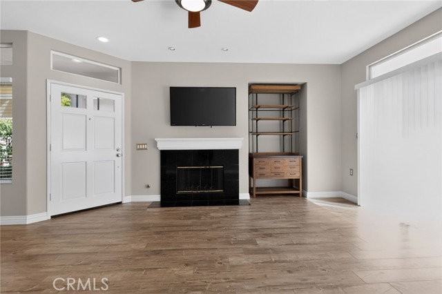 21610 Paseo Venezia - Photo 3 of 8