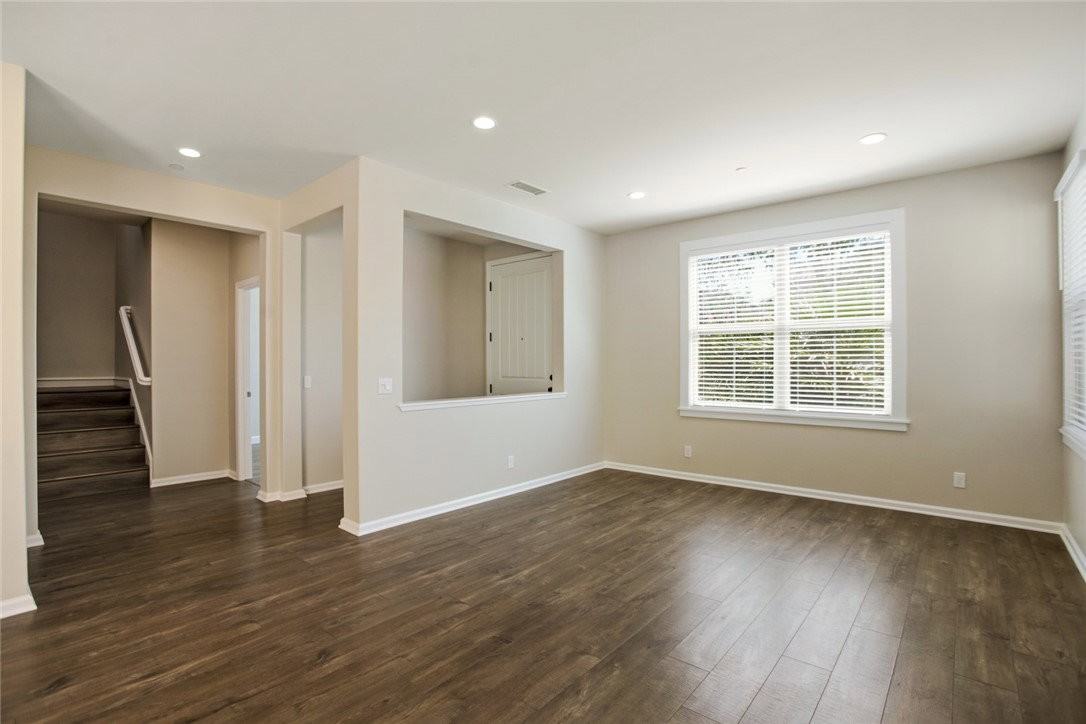 55 Jade Flower - Photo 3 of 7