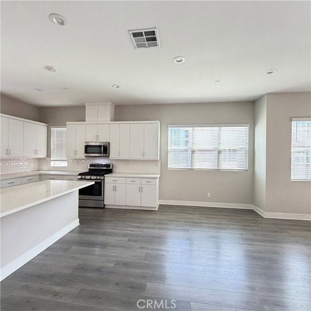 981 E Mason Ln #121 - Photo 6 of 8