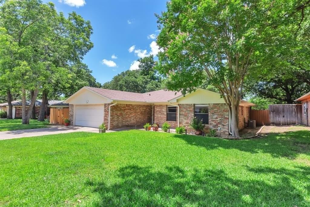 2717 Meadow Grn - Photo 2 of 33