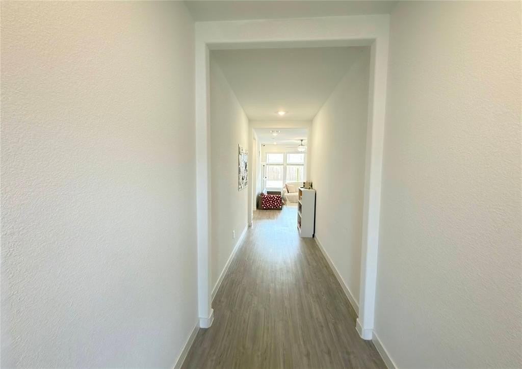 524 Hackney Dr - Photo 4 of 21