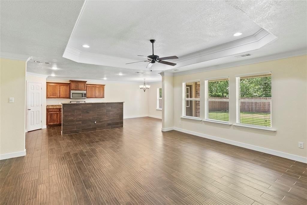 750 S Valentine Dr - Photo 6 of 35