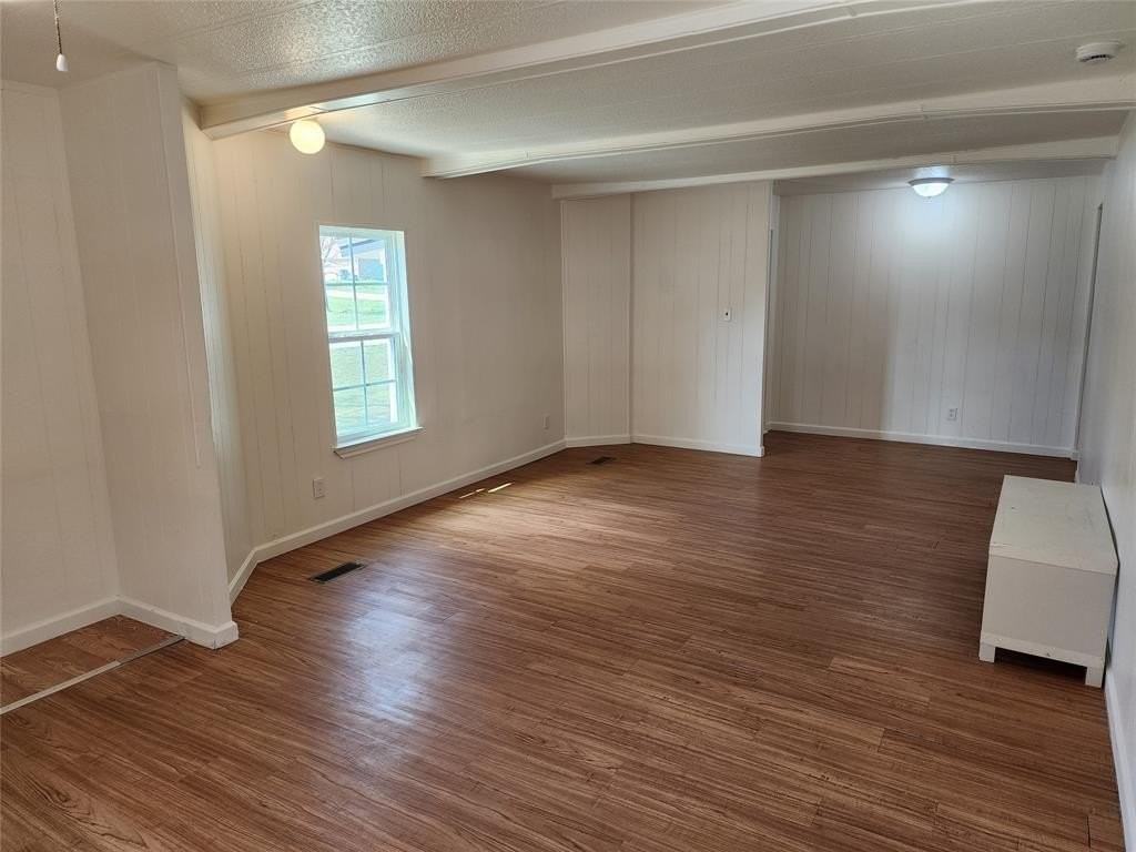 145 Lakeview Rd - Photo 5 of 14