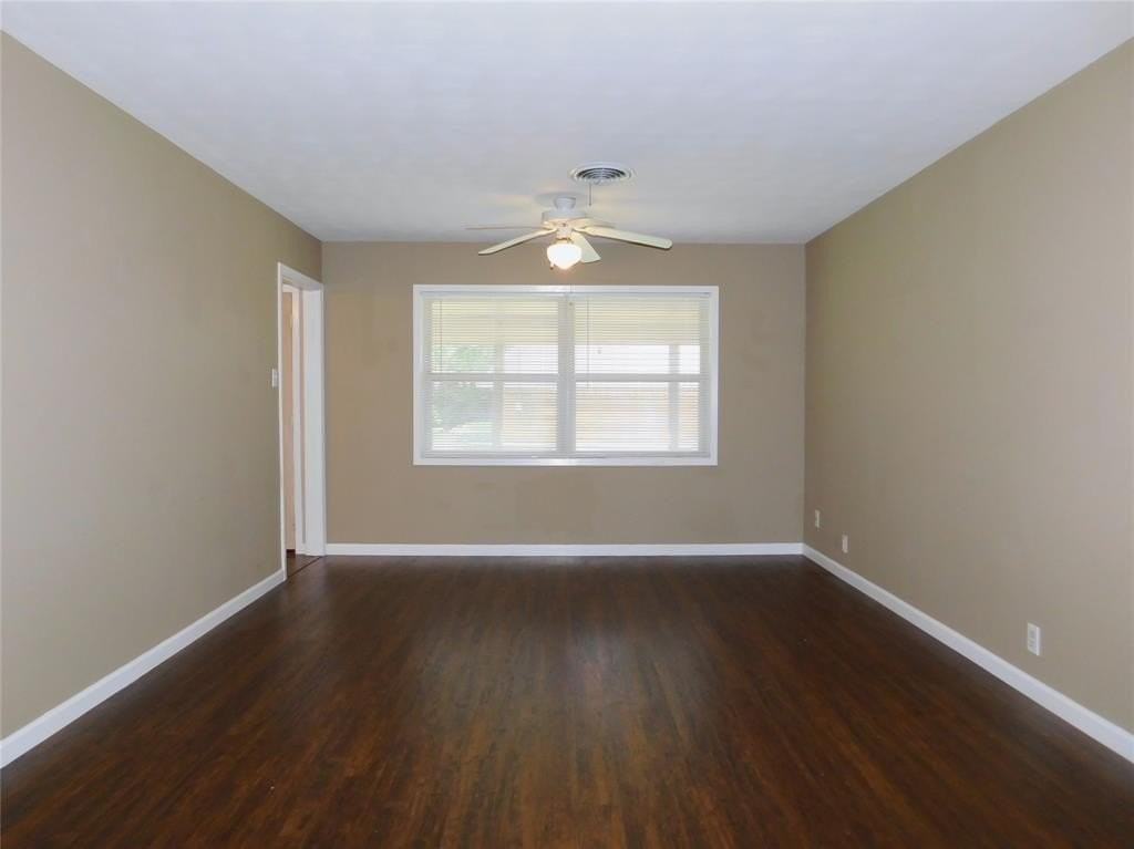 1228 Bryn Mawr Pl - Photo 5 of 26