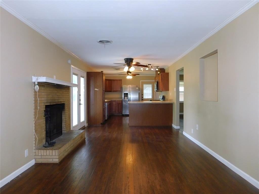 1228 Bryn Mawr Pl - Photo 6 of 26