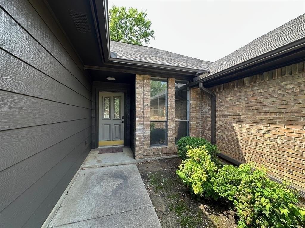 2109 S Winding Creek Dr - Photo 3 of 26