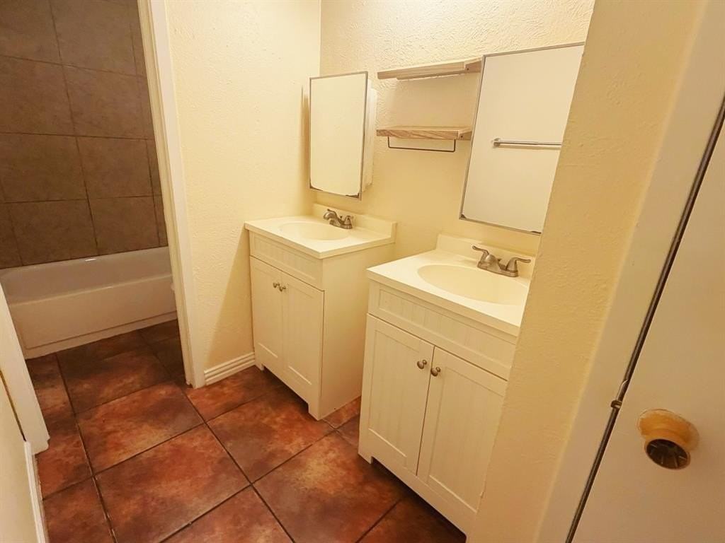 1344 N Cooper St - Photo 3 of 6