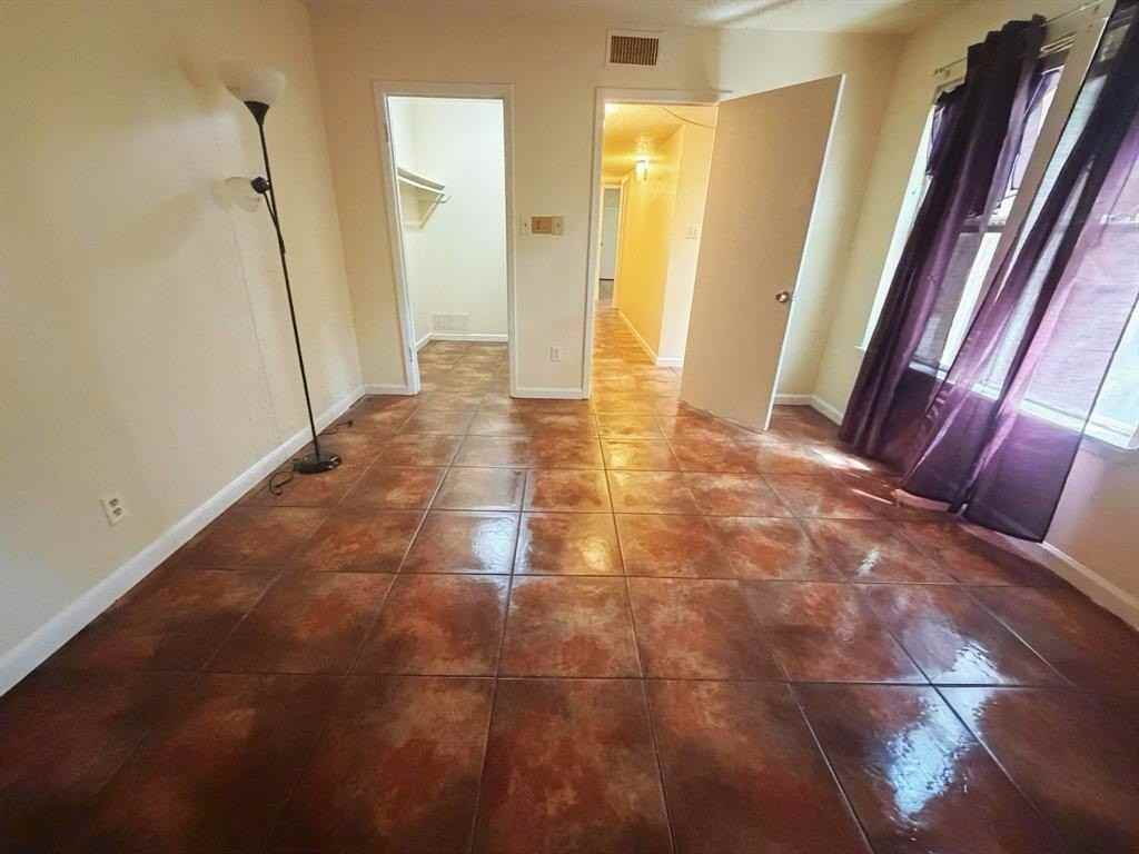 1344 N Cooper St - Photo 5 of 6