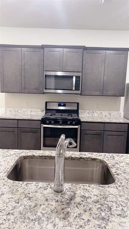13514 Mineral Rd - Photo 5 of 33