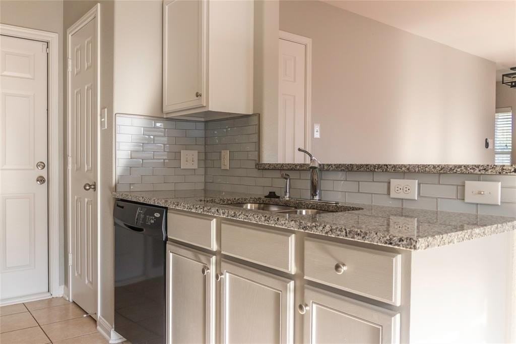 110 Outfitters Ct - Photo 5 of 17