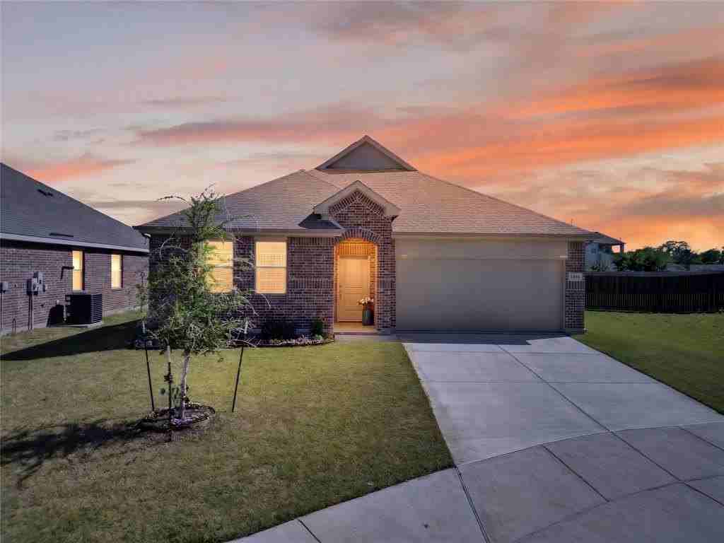 1304 Rousseau Dr
