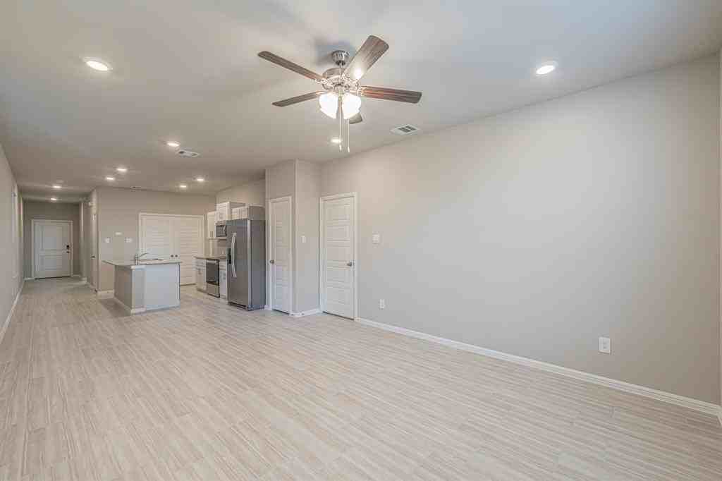 3113 Pecan Farm Ln - Photo 4 of 15