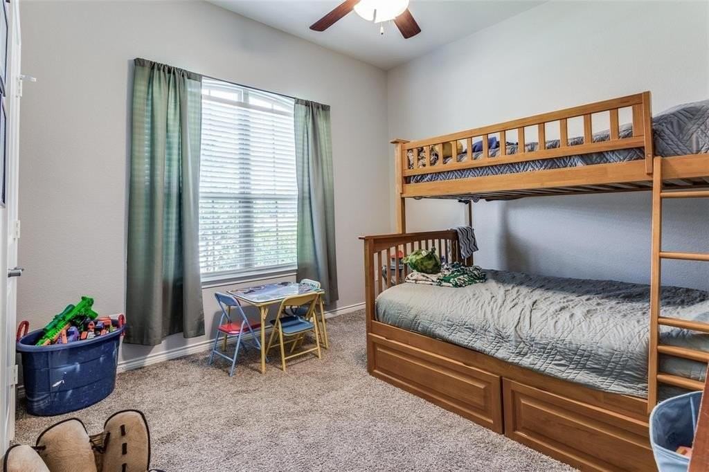 516 Cowboy Way - Photo 6 of 15