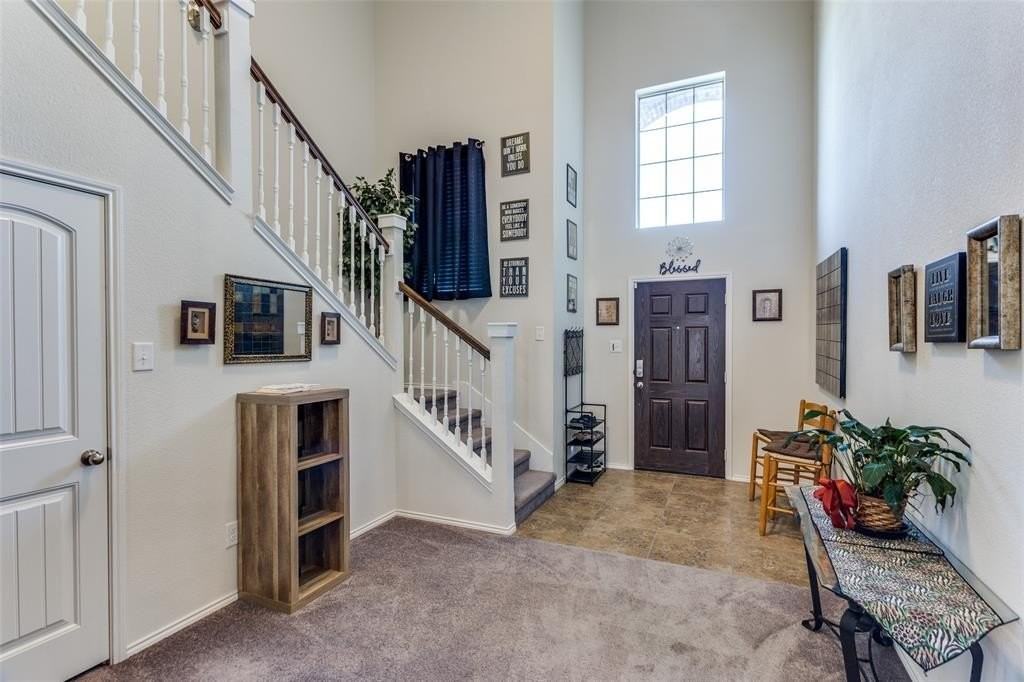 2246 Red Chute Dr - Photo 2 of 24
