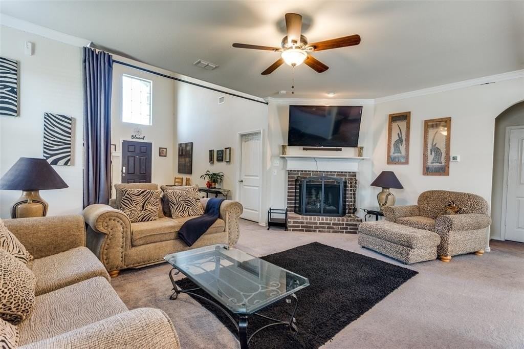 2246 Red Chute Dr - Photo 4 of 24