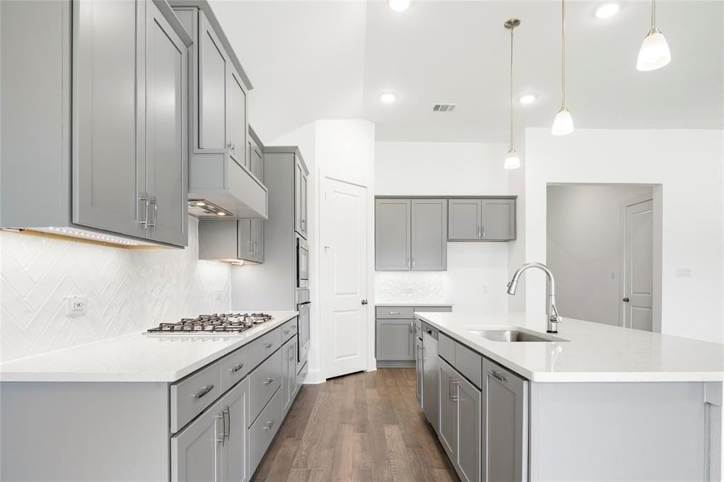 2900 Barbary Rd - Photo 7 of 36