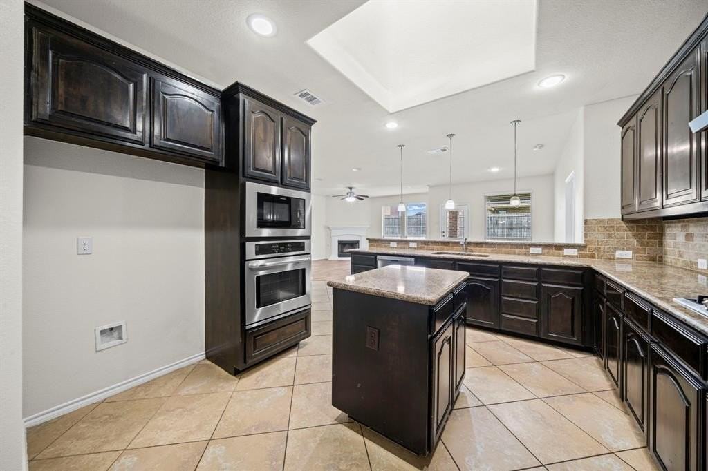 1205 Crest Ridge Dr - Photo 5 of 26