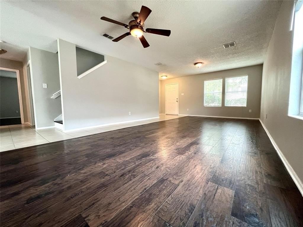 2625 Lake Meadow Dr - Photo 6 of 23