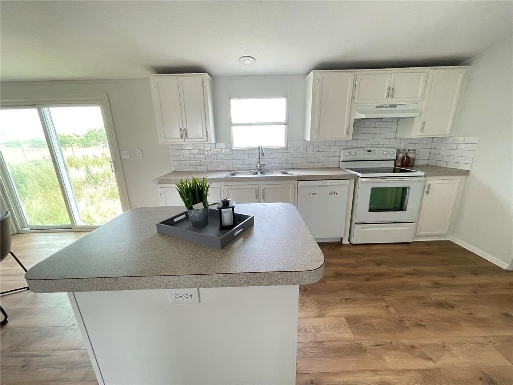 9066 Diamond Ave - Photo 4 of 18