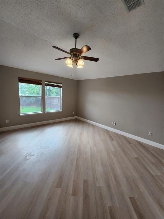 907 Live Oak Dr - Photo 7 of 12