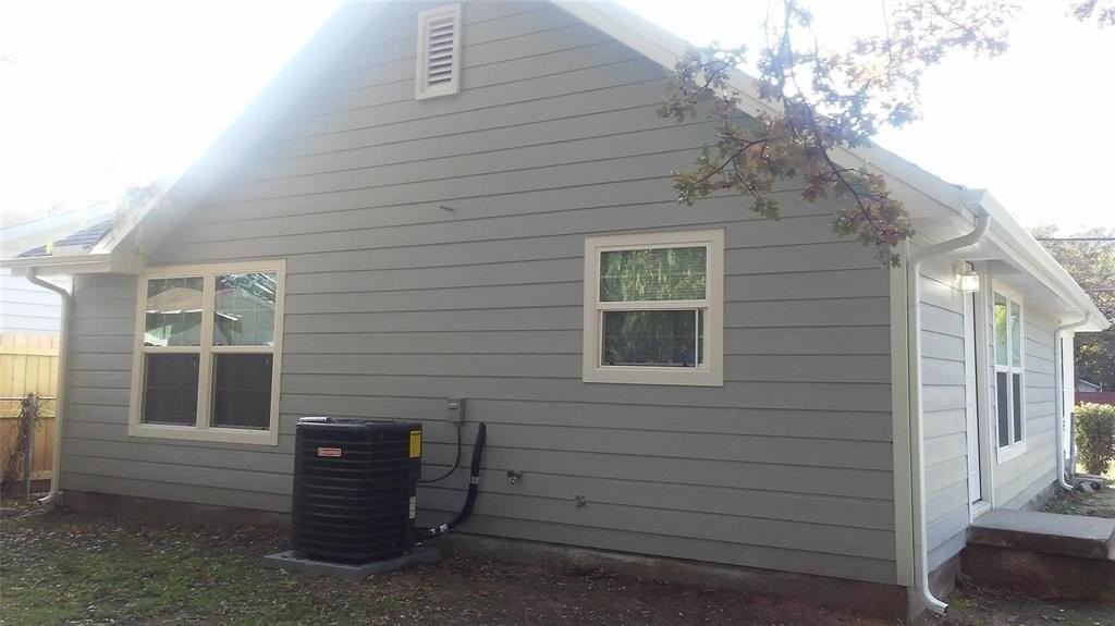 1410 Joplin St - Photo 6 of 21