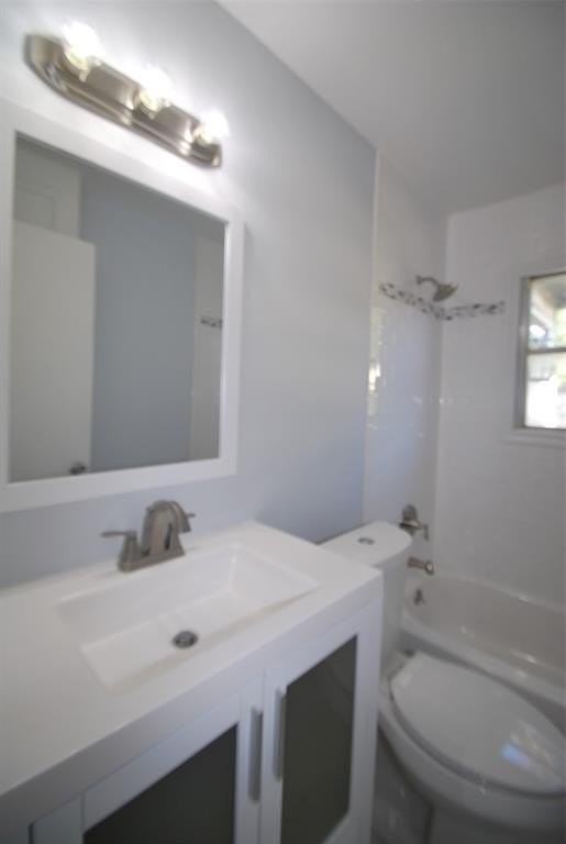 6918 Lockheed Ave - Photo 5 of 8