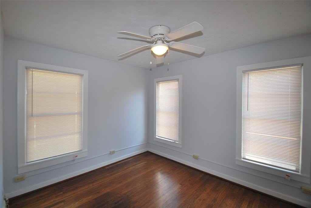 6918 Lockheed Ave - Photo 7 of 8