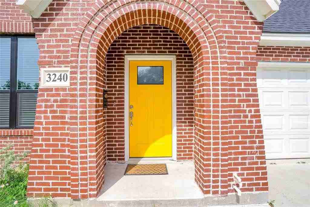 3240 Sandage Ave - Photo 2 of 20