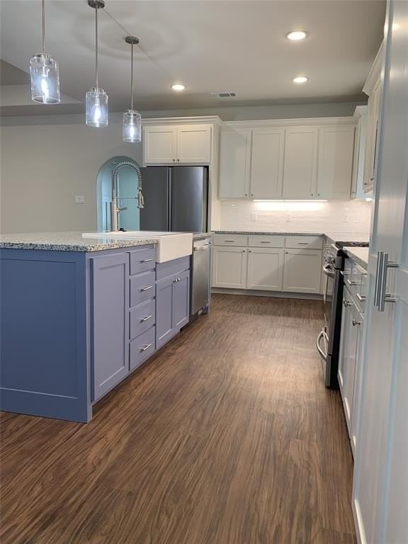 3240 Sandage Ave - Photo 6 of 20