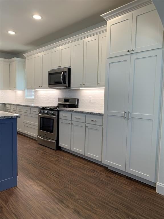 3240 Sandage Ave - Photo 7 of 20