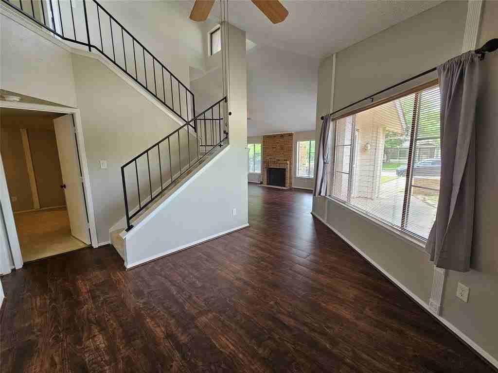 601 Harvest Hill St - Photo 7 of 27
